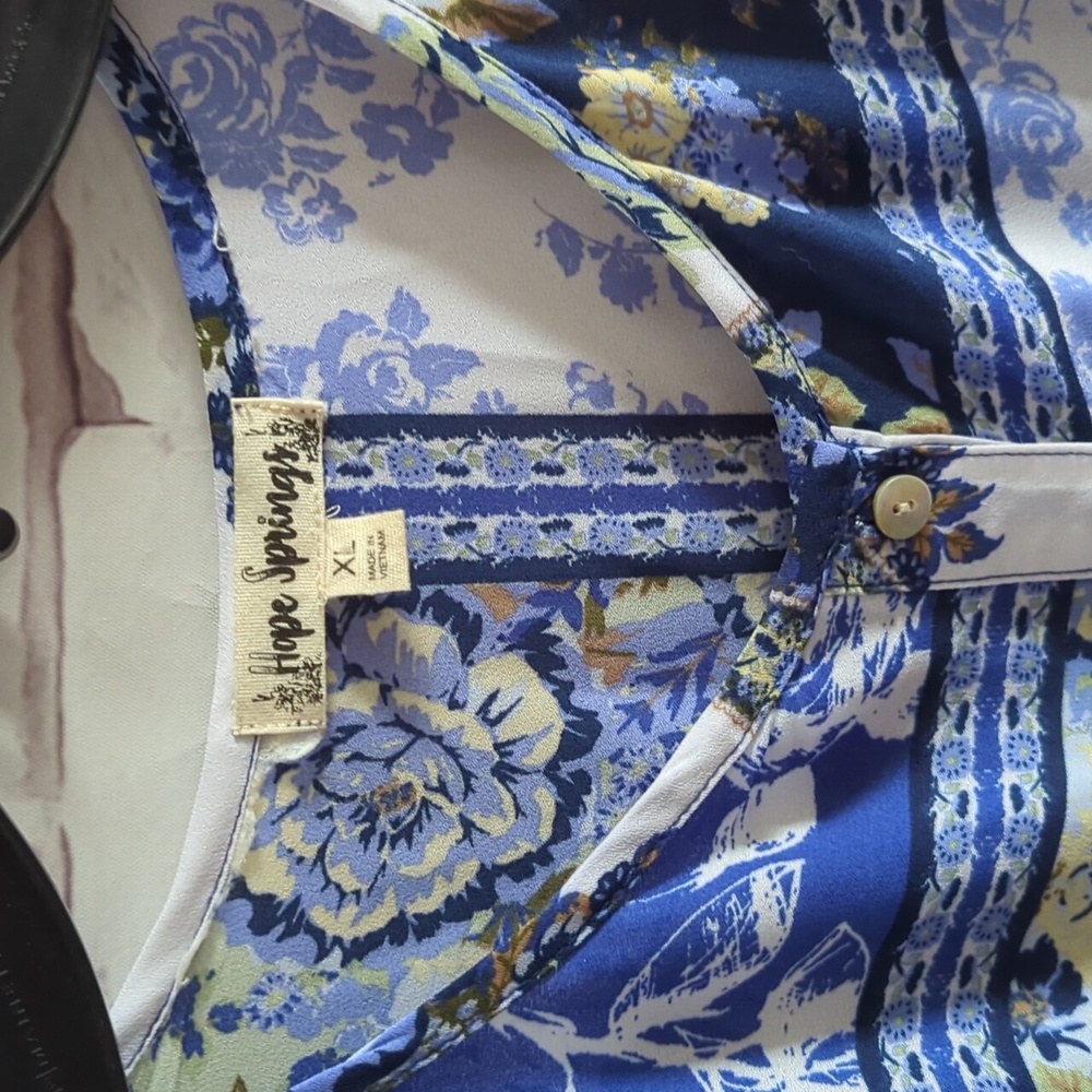Hope Springs Floral Blue and White Tunic Top - Picture 3 of 10
